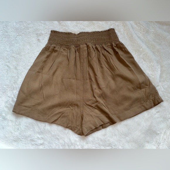 NWT Woman’s Shorts - Picture 6 of 7